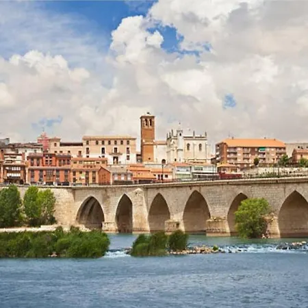 La Casa Del Duero Сasa de vacaciones Tordesillas